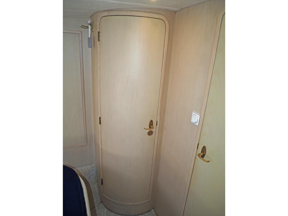 Fore ship, Accommodation